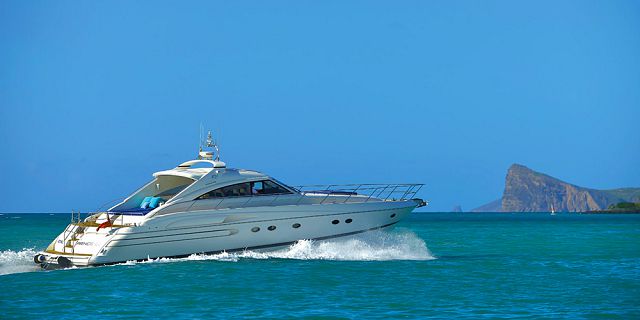 Exclusive private full day yacht cruise in the north (2)